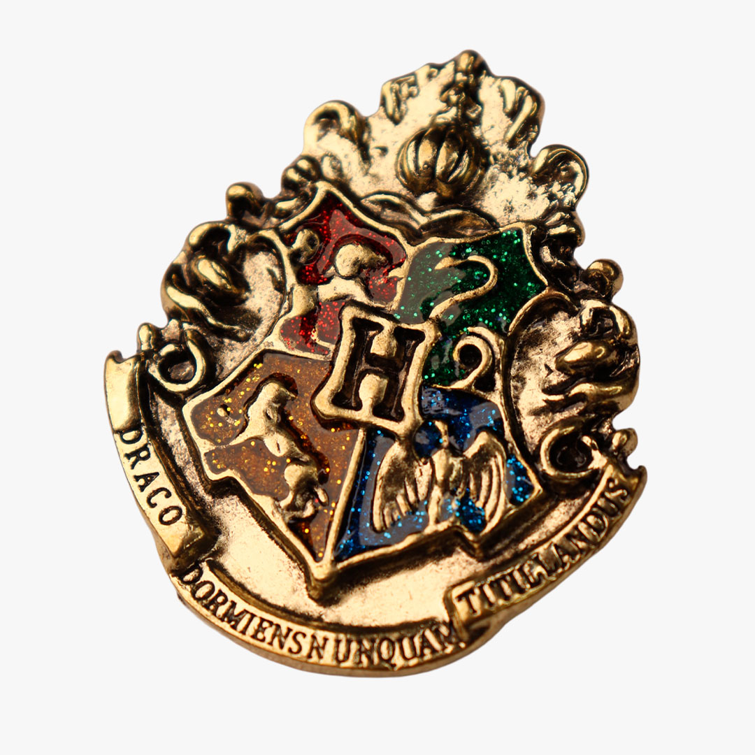 Hogwarts Coat Pin 3